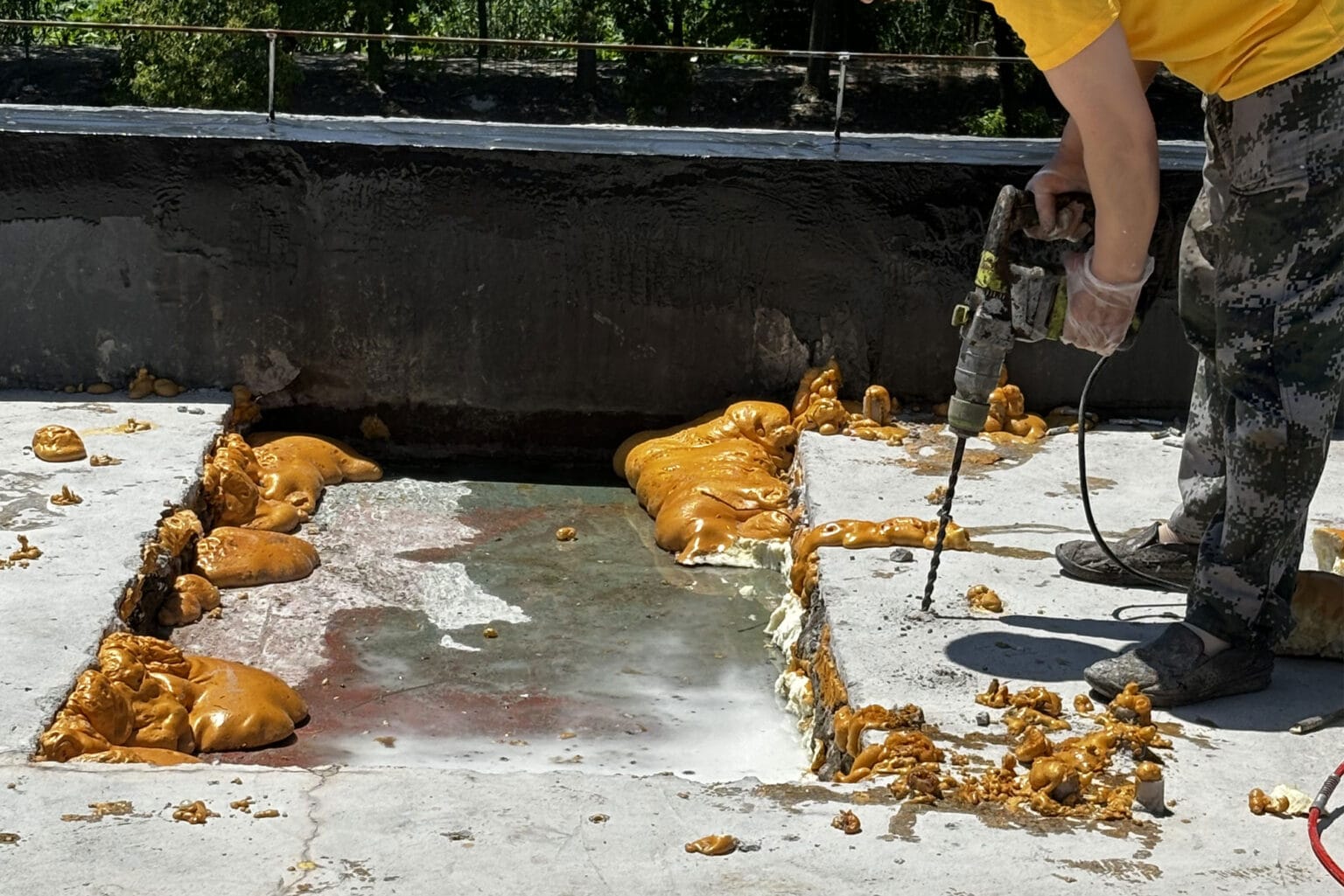 How Does Injection Grout Effectively Stop Water Leaks? - YURU