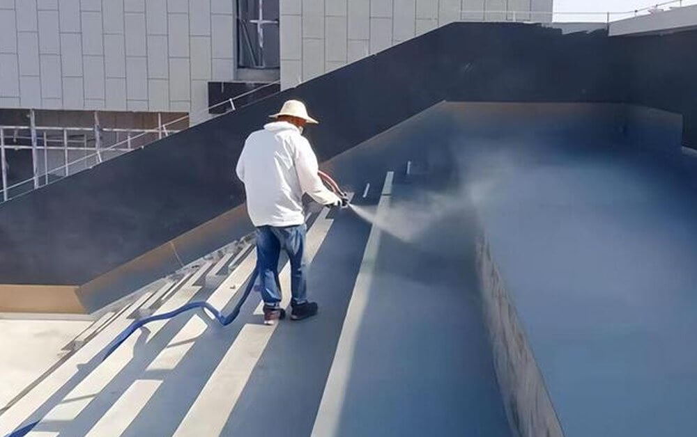 Spray polyurea waterproof coating